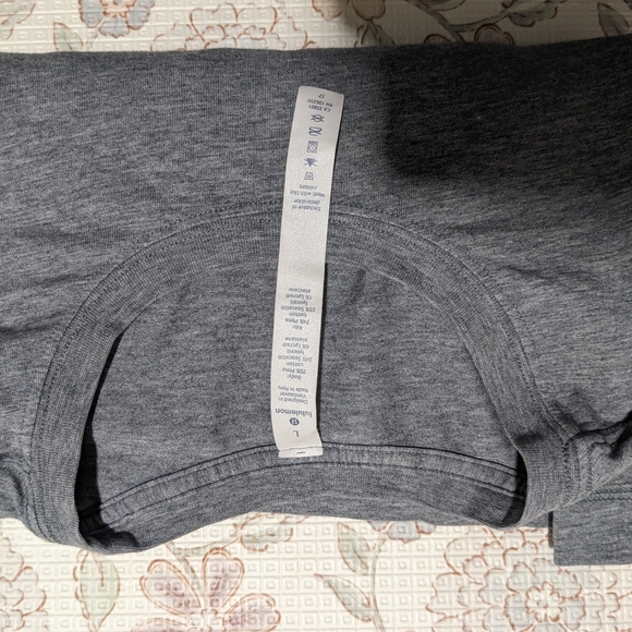 Lululemon Men's T-SHIRT - Picture 3 of 3